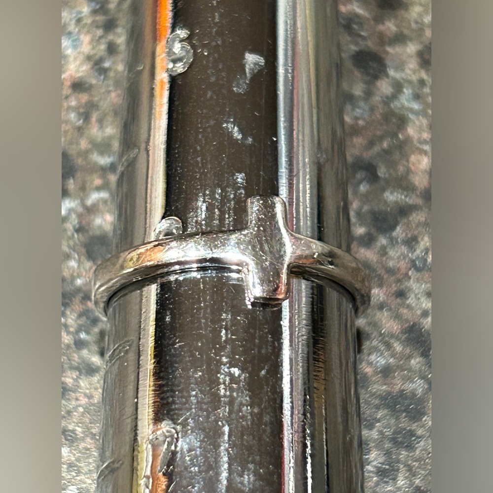 Sterling silver cross ring size 6